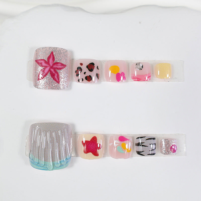 Artificial Nail Set with Playful Summer Designs Stornfield