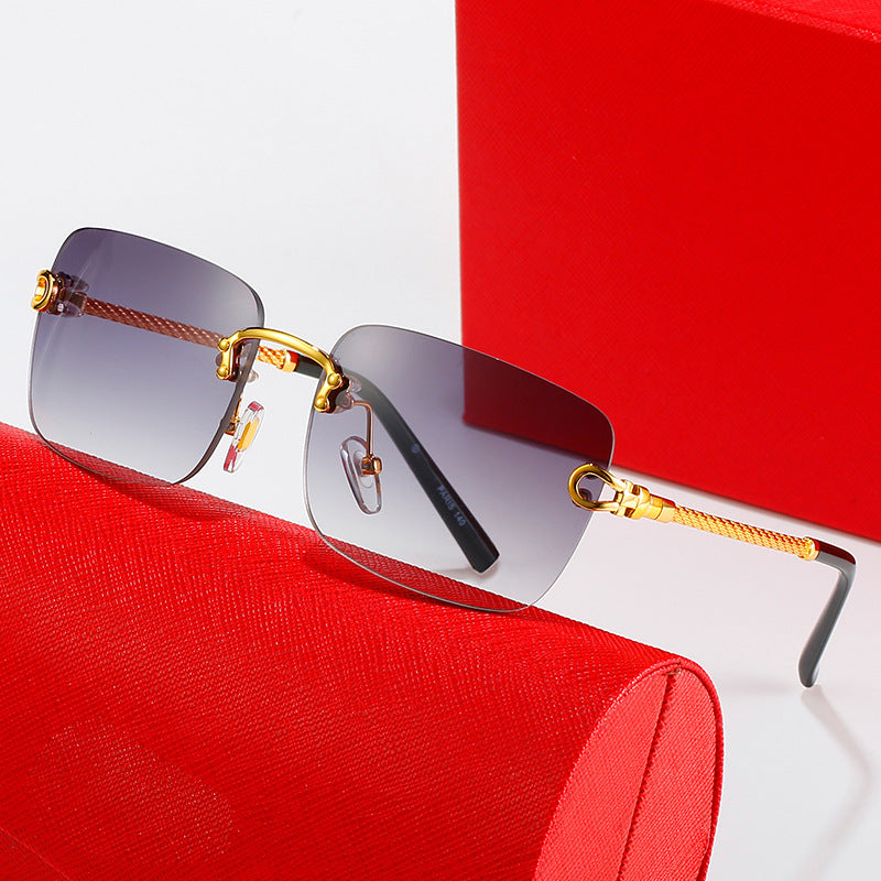 Women's square sunglasses with luxurious, gold-accented frame and protective lenses Stornfield