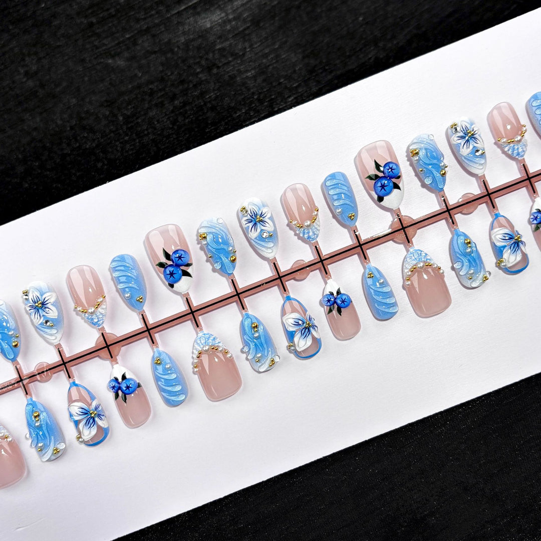 Decorative Floral Press-On Nail Set 1790745680