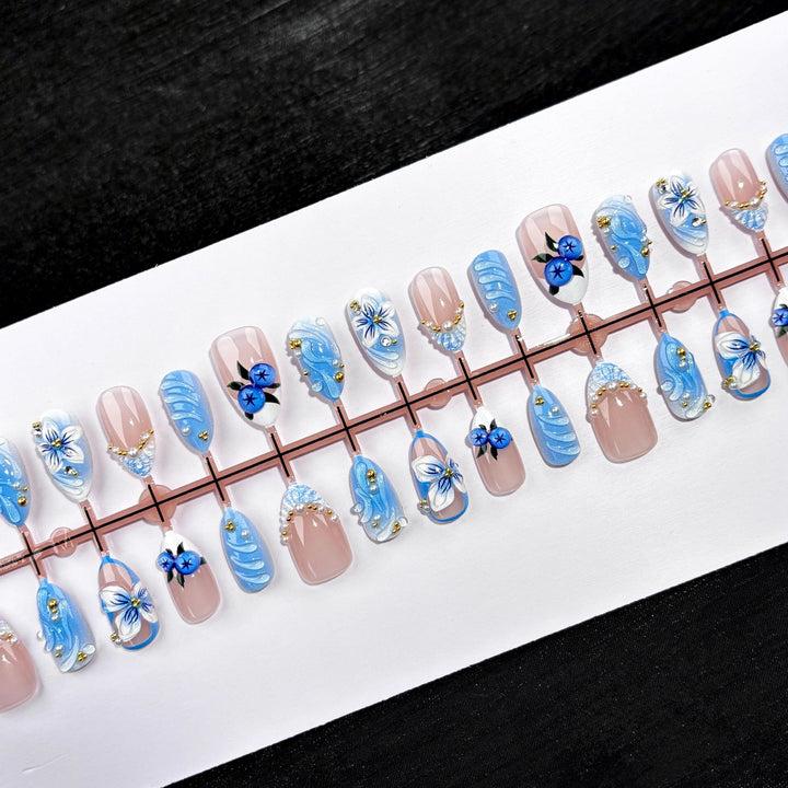Decorative Floral Press-On Nail Set 1790745680