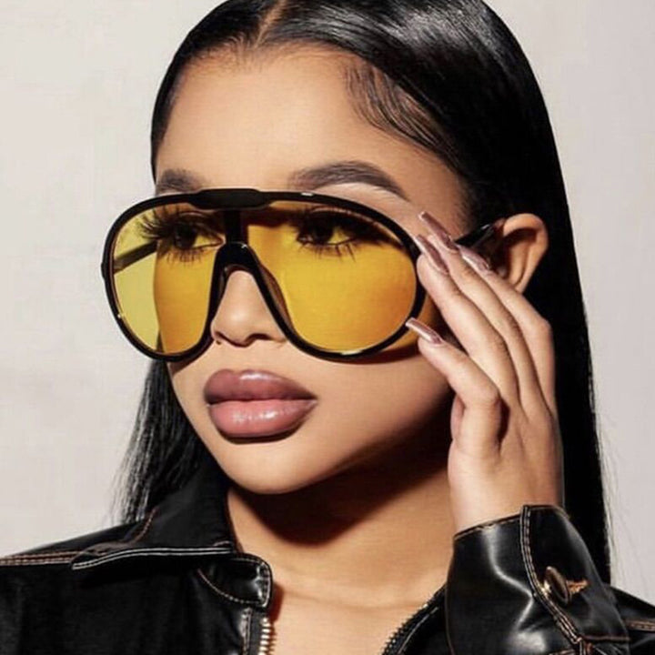 Women's futuristic transparent sunglasses with elegant shape Stornfield