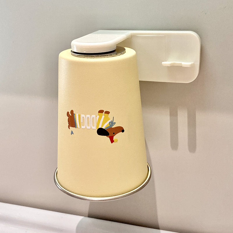 Wall cup holder with creative animal motif Stornfield