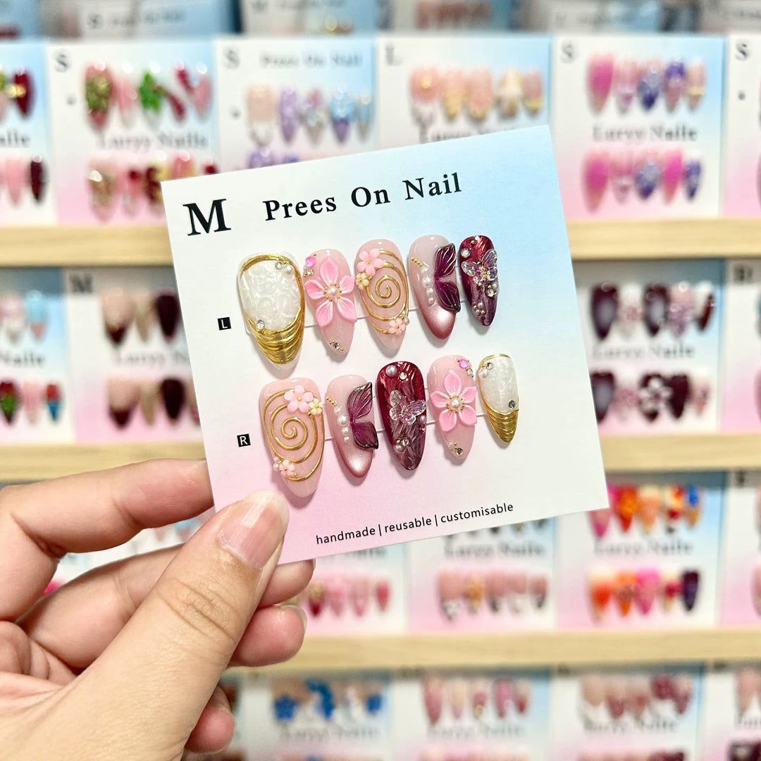 Decorative Press-On Nail Art Set with Floral Designs