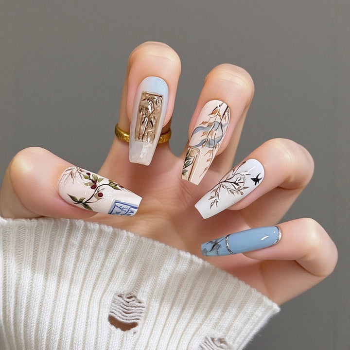 Glamorous nail designs Stornfield