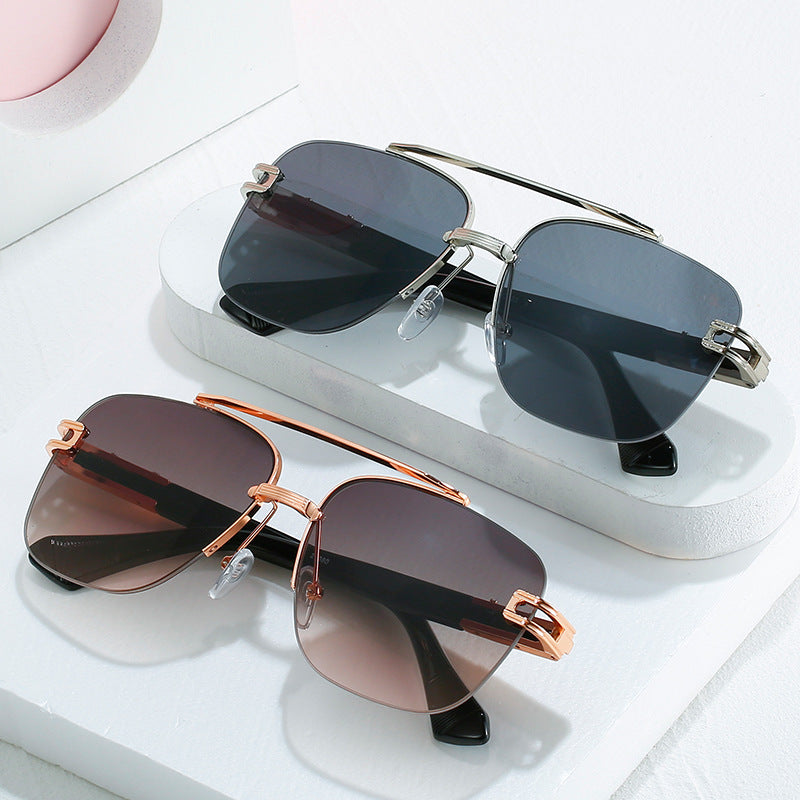 Women's fashionable square sunglasses with elegant metal frame Stornfield