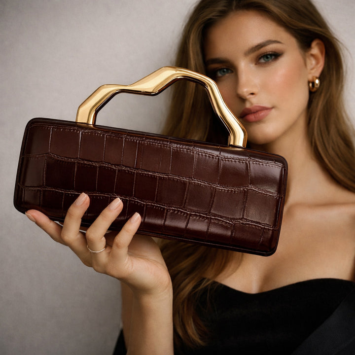 Elegant Crocodile Pattern Clutch