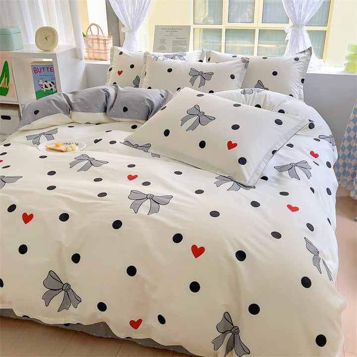 Playful Bear Checkered Comforter Set