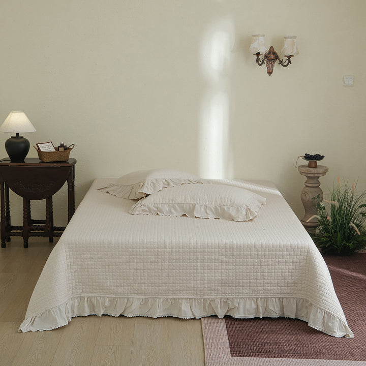 Quilted Cotton Bedspread Set with Ruffled Hem and Lace-Edge Pillow Shams