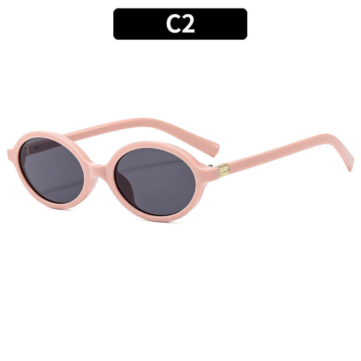 Elegant Vintage-Inspired Round Sunglasses Stornfield