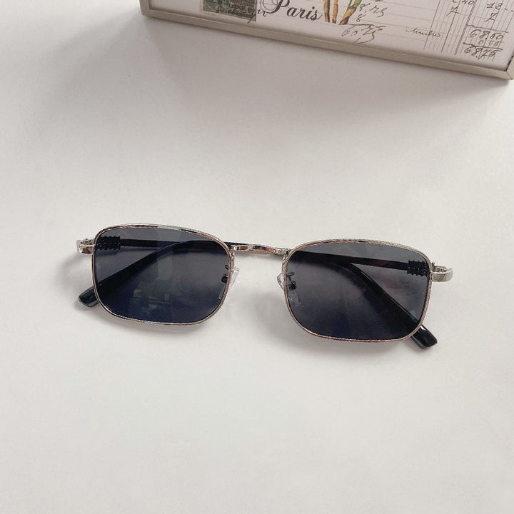 Fashionable glasses with square frame Stornfield