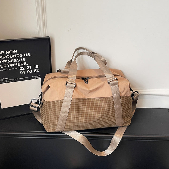 Versatile sports and travel bag with breathable material and robust design Stornfield