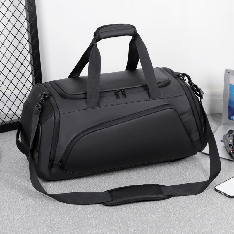 Sporty travel bag with detachable shoulder strap Stornfield