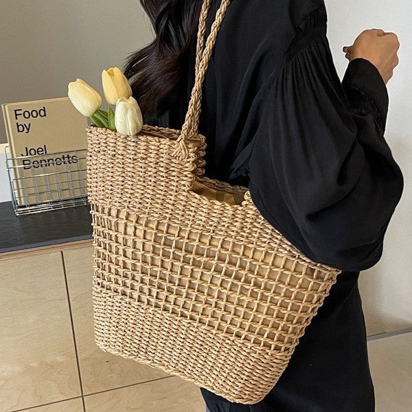 Basket tote bag with modern mesh design Stornfield
