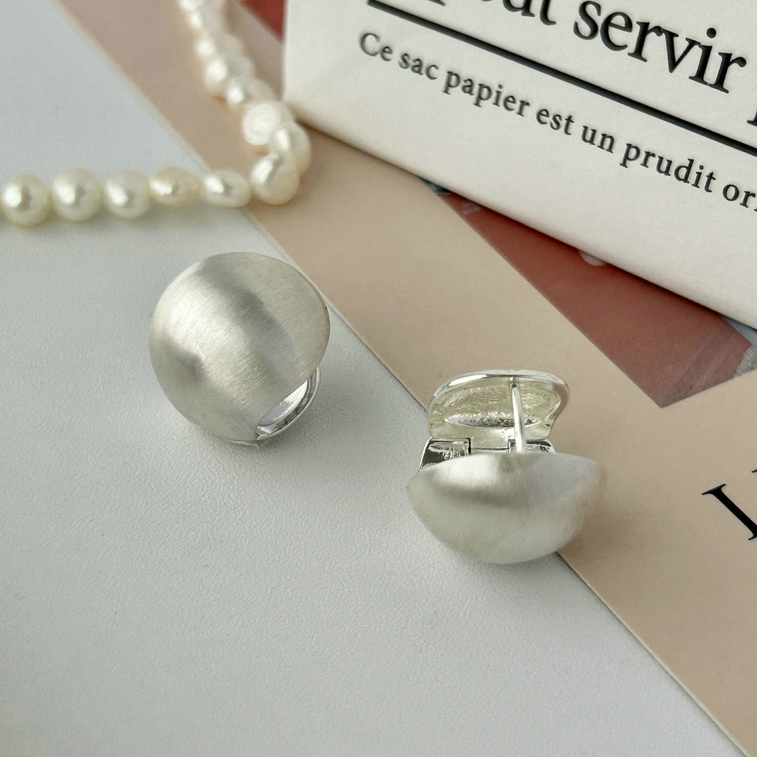 Elegant earrings made of high-gloss metal Stornfield
