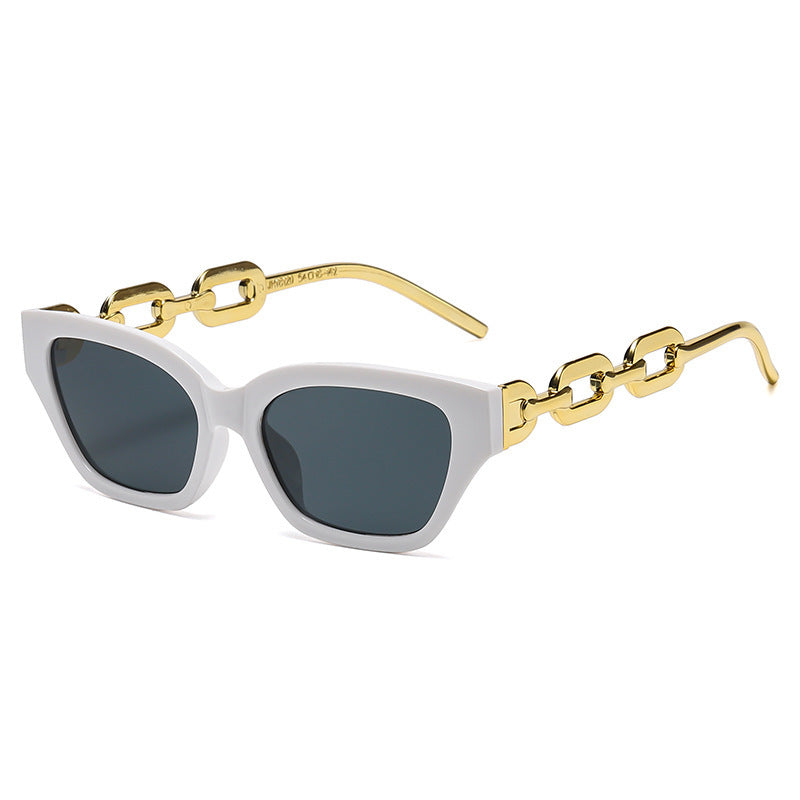 Luxe Fashion Cat Eye Sunglasses with Statement Chain Stornfield