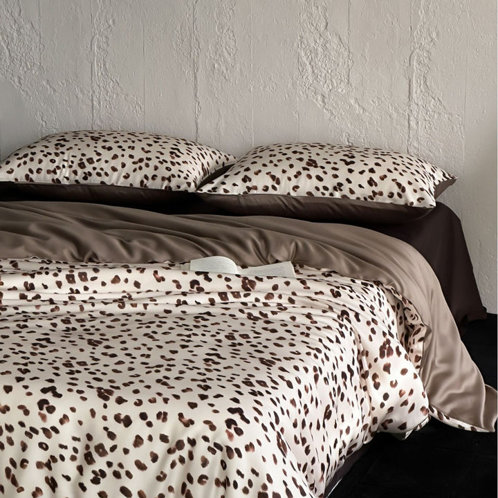 Satin-Feel Reversible Animal Spot Duvet Cover Set with Solid Reverse and Pillow Shams