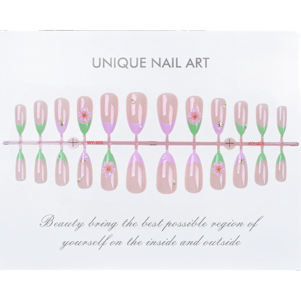Elegant Floral Accented Press-On Nail Set Stornfield