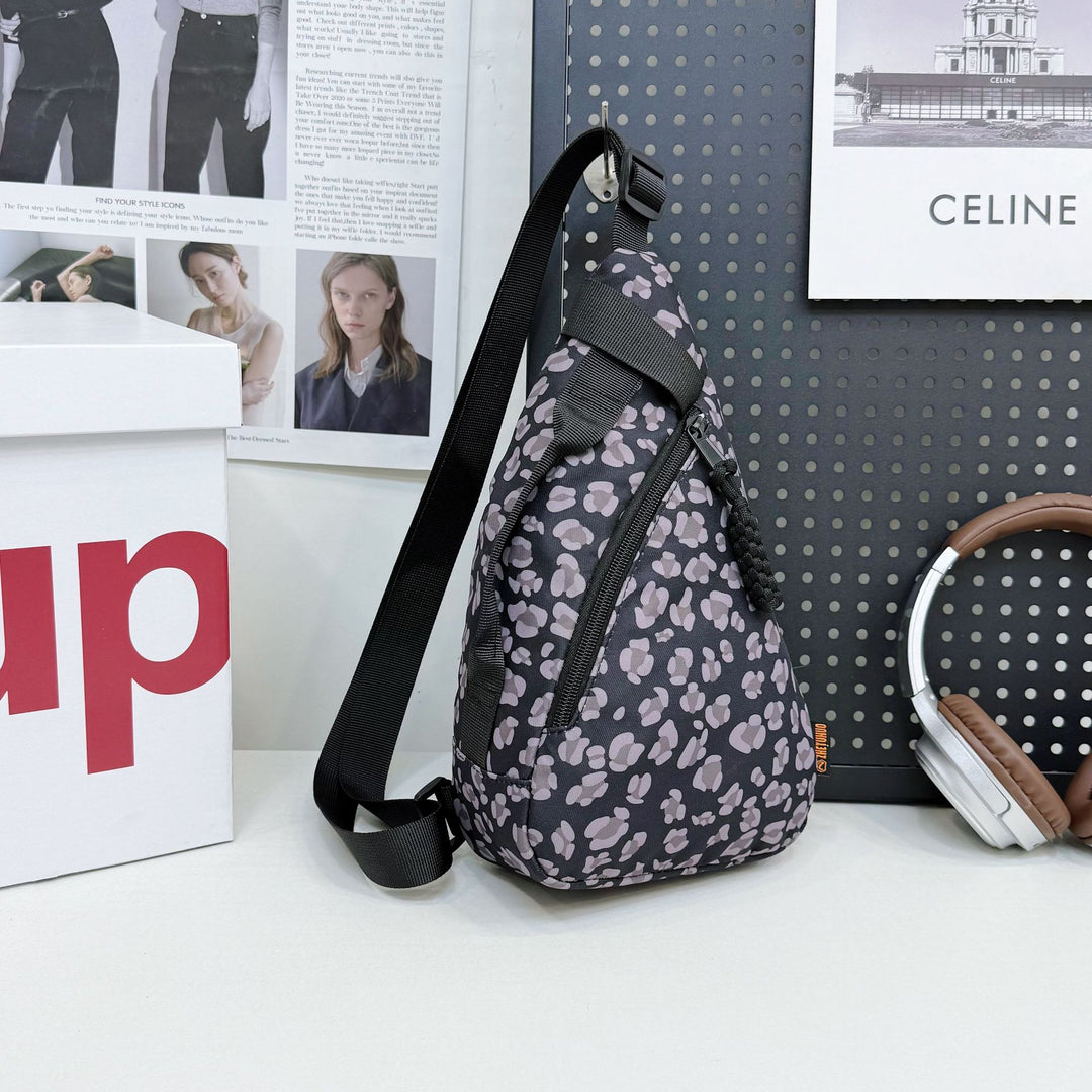 Crossbody bag with leopard print Stornfield