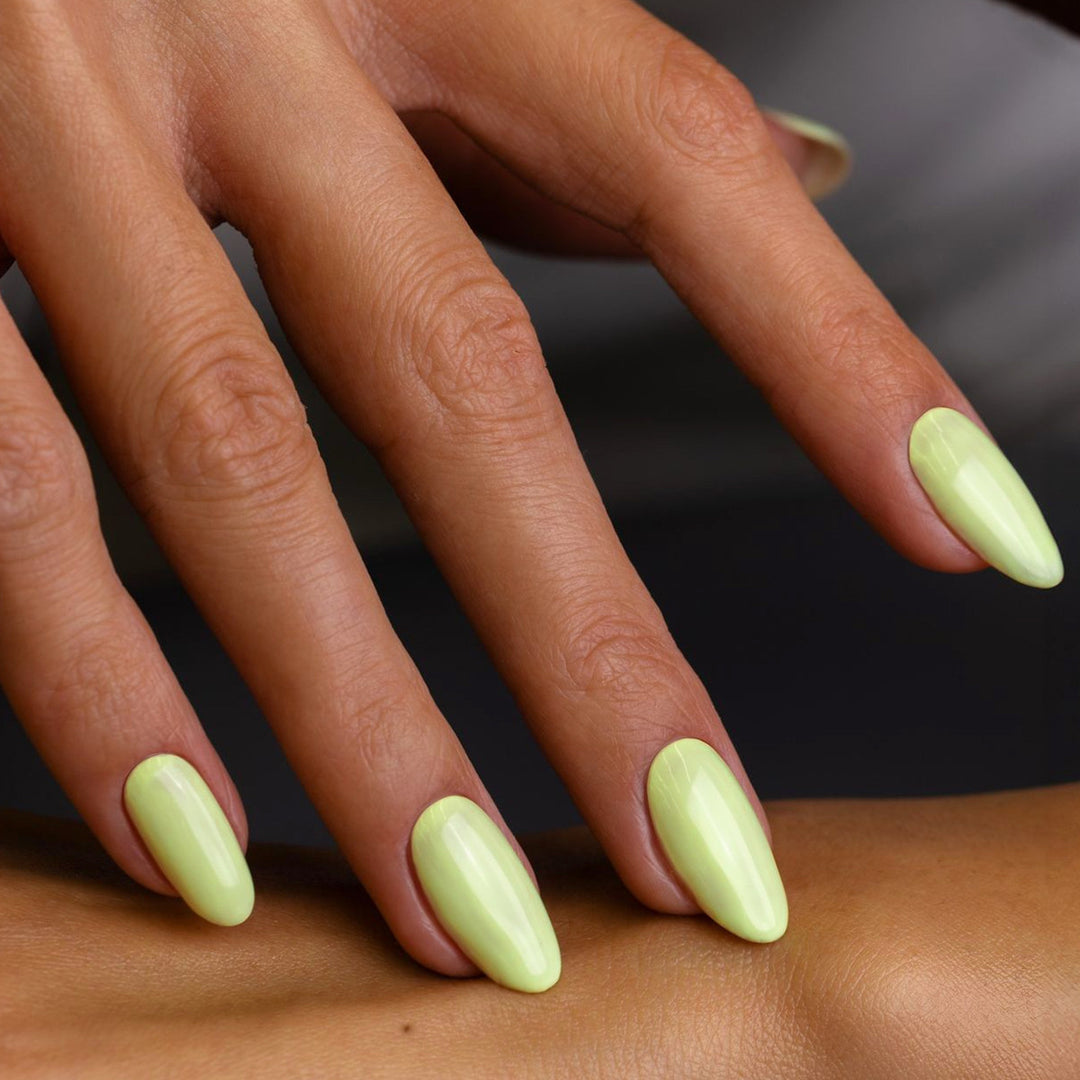 Elegant artificial nails with glossy surface Stornfield