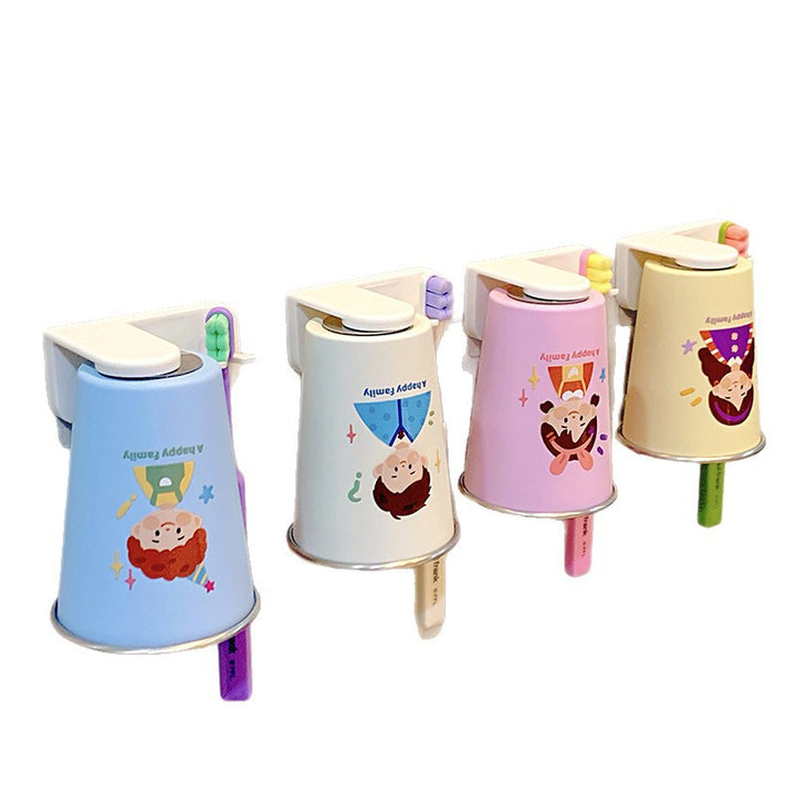 Wall-mounted toothbrush holder with playful animal design Stornfield