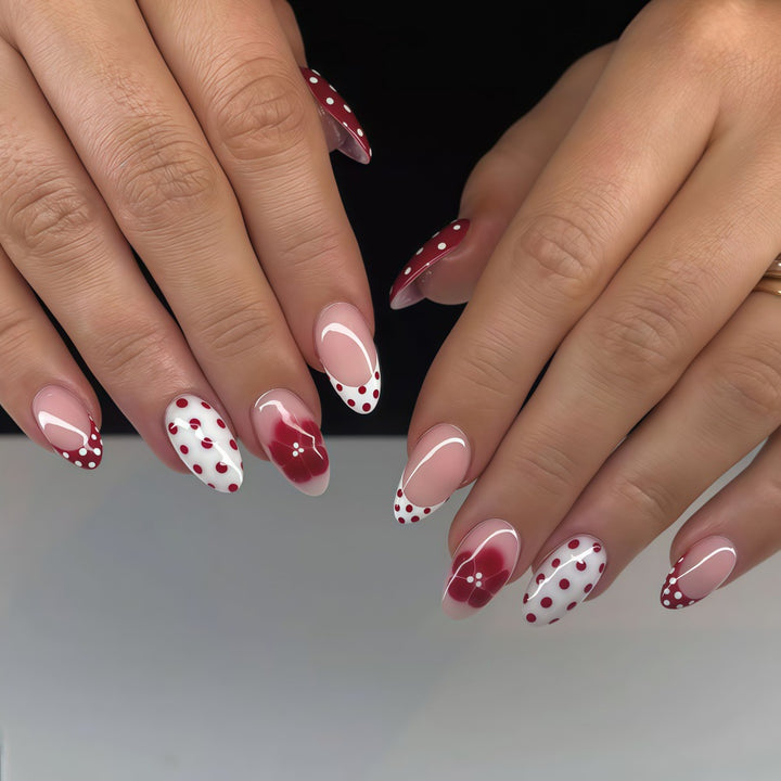 Playful retro style artificial nails Stornfield