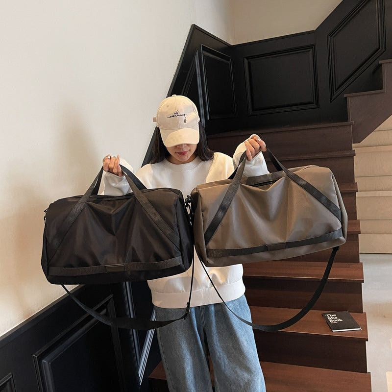 Leisure travel bag with multiple inner compartments Stornfield
