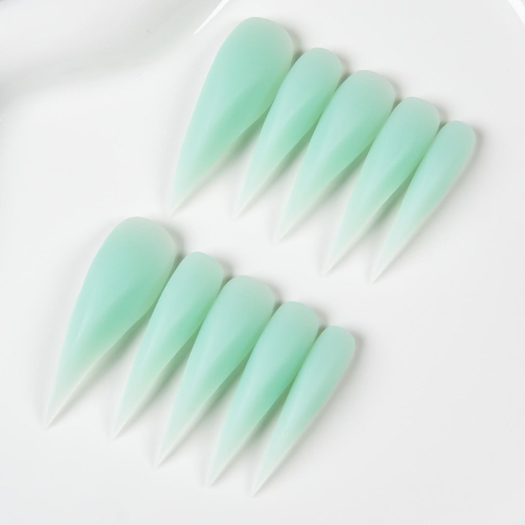 Stiletto Press-On Nail Set with Glossy Finish  1791255100