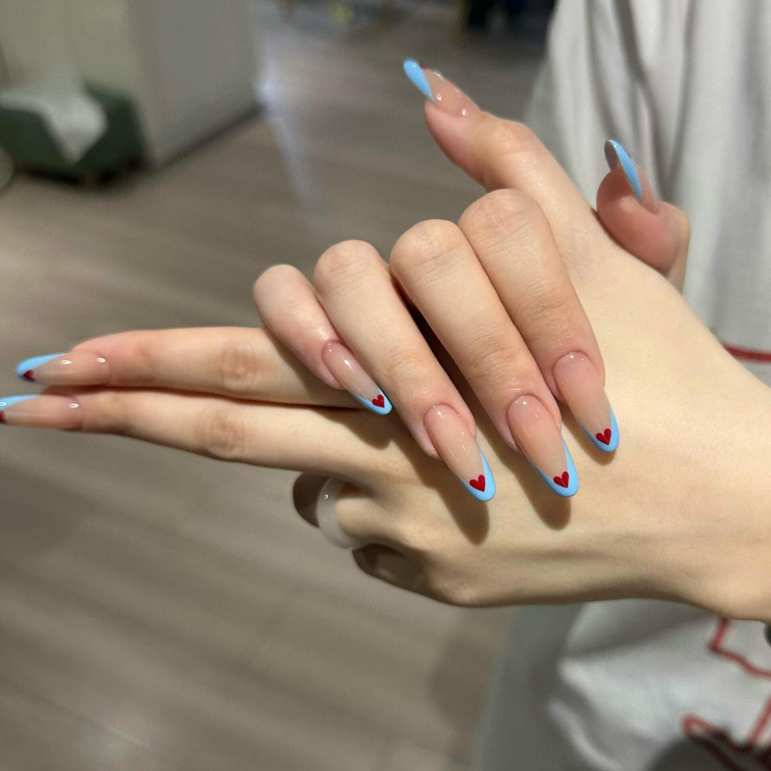 Nail art with heart-shaped design Stornfield