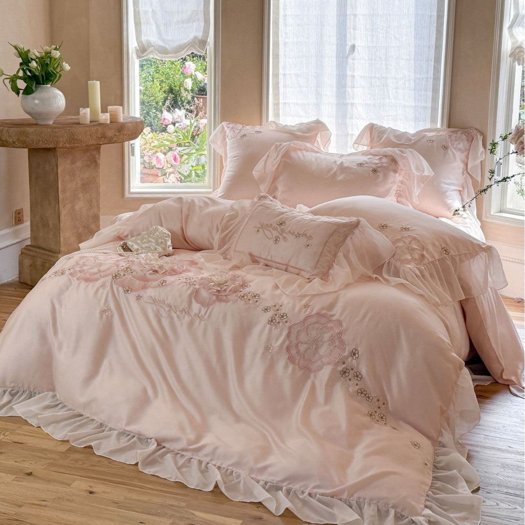 Romantic bedding set made of cotton satin with ruffle, fine 3D flower embroidery and frills