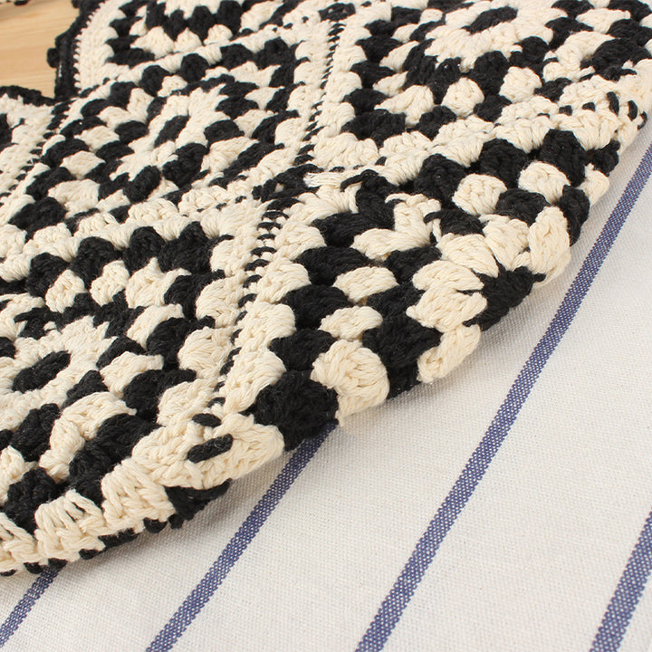 Handbag in modern crochet pattern Stornfield