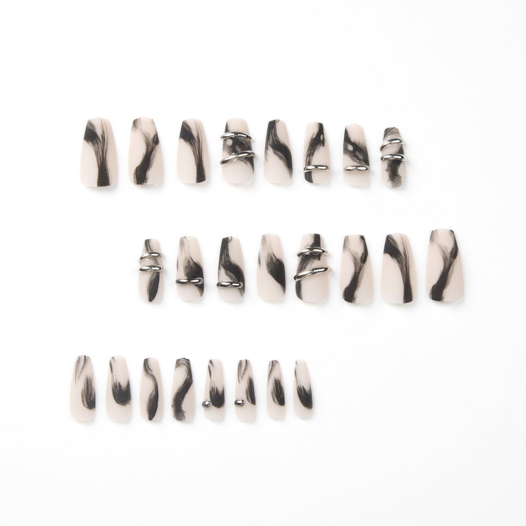 Trendy and creative artificial nails Stornfield