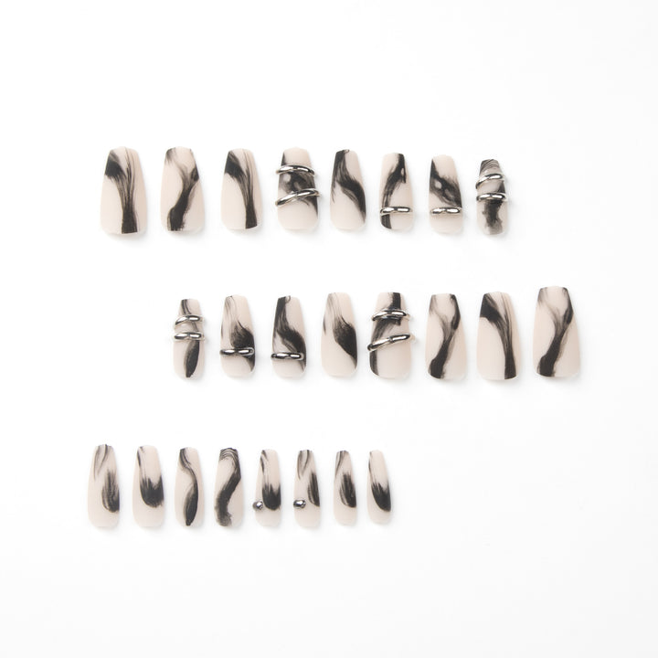 Trendy and creative artificial nails Stornfield