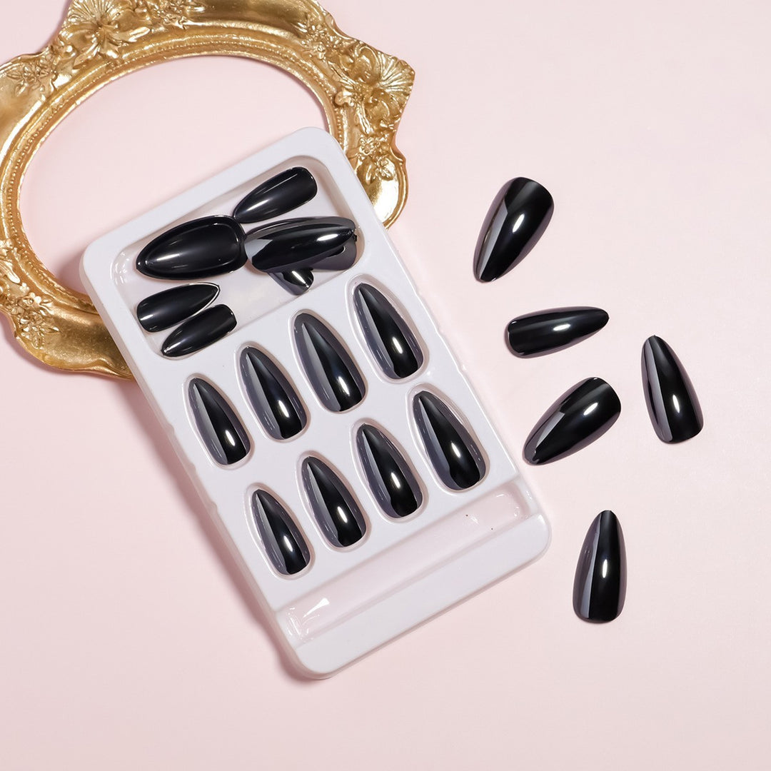Glossy Faux Nail Set Stornfield