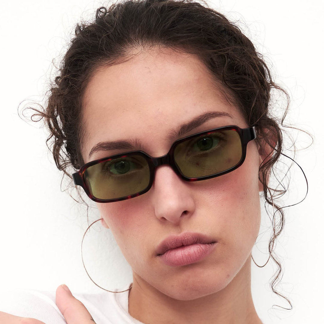 Women's sunglasses in a modern, angular design with advanced UV protection lenses Stornfield