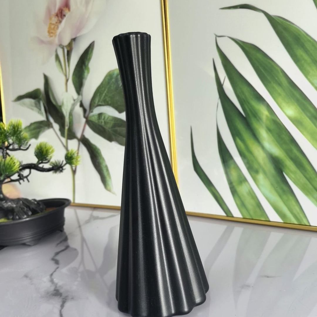 Modern Textured Decorative Vase Stornfeild