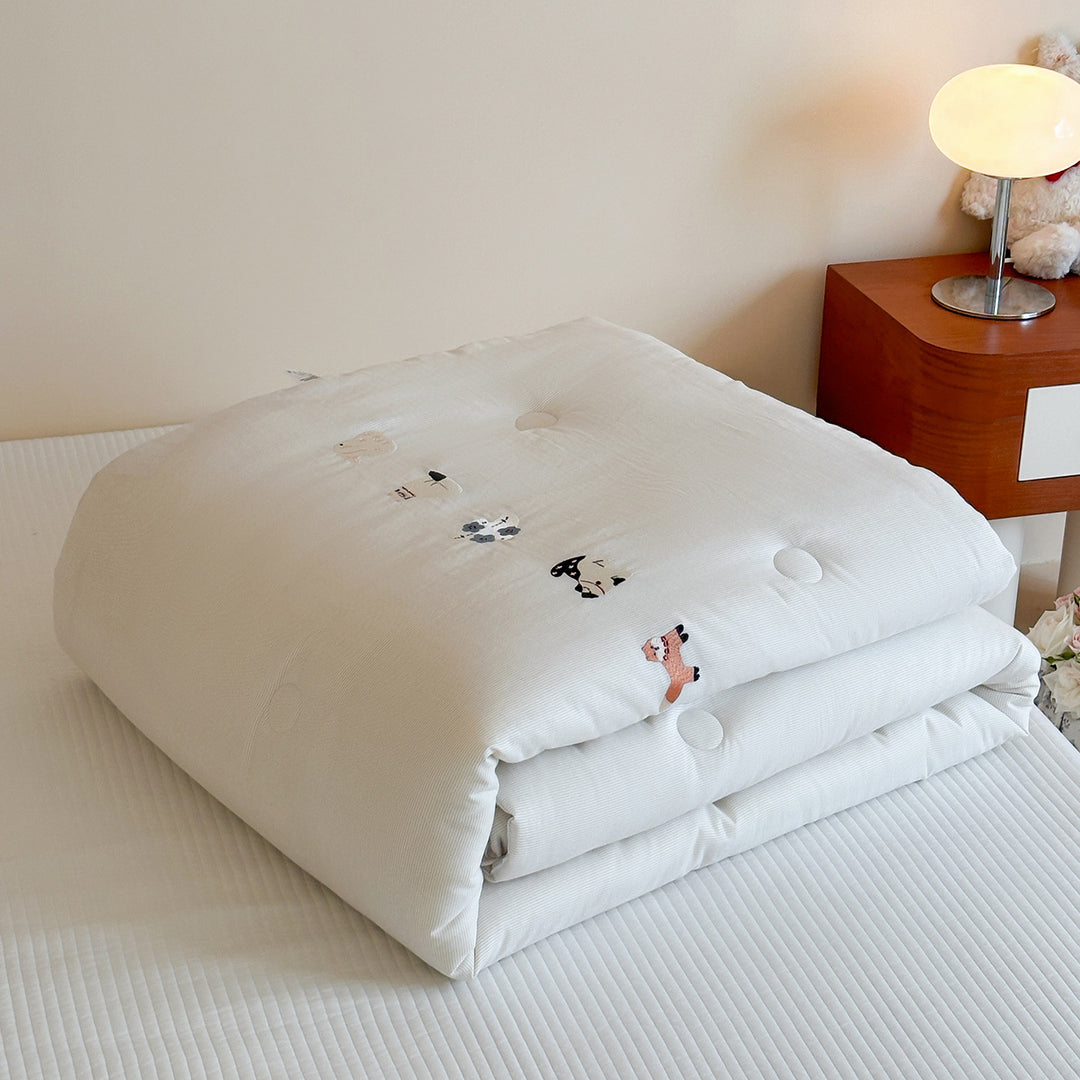 Embroidered Lightweight Cotton Comforter Quilt