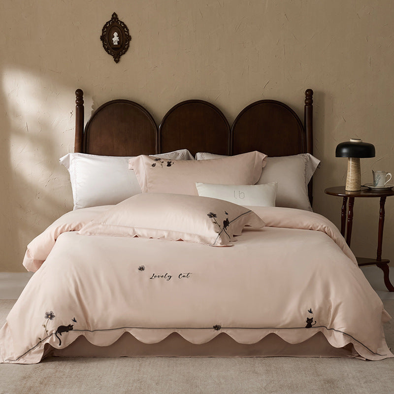 Luxury Embroidered Scalloped Duvet Cover and Pillowcase Set