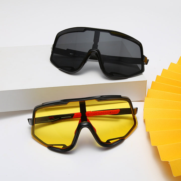 Ladies sports glasses with extremely durable frame and polarized lenses Stornfield