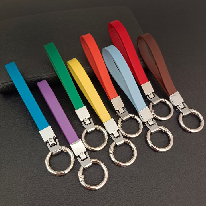 Elegant Leather Keychain Holder Stornfield