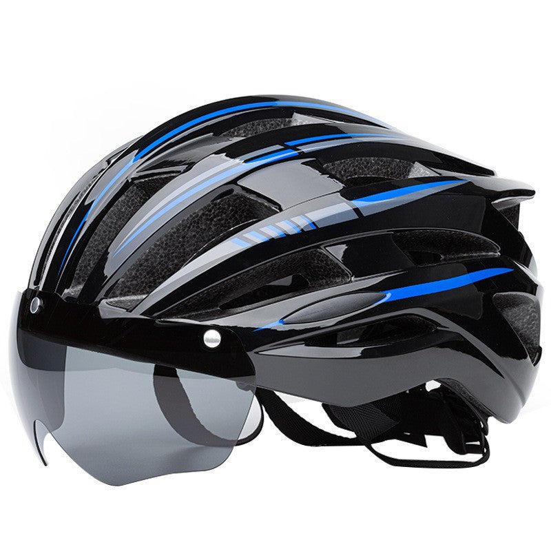Road bike helmet with visor-friendly design and excellent ventilation Stornfield