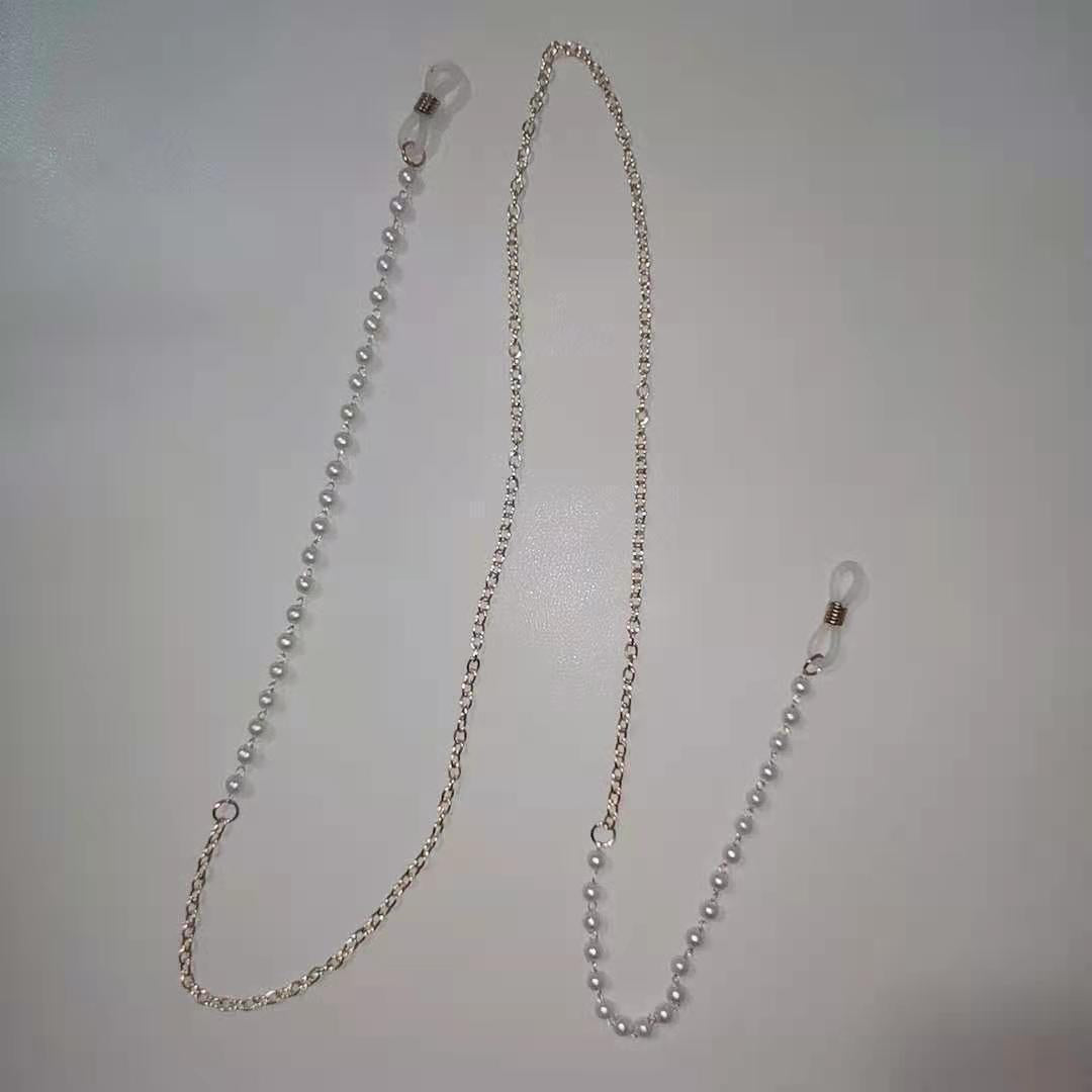 Beaded Eyewear Chain Stornfield