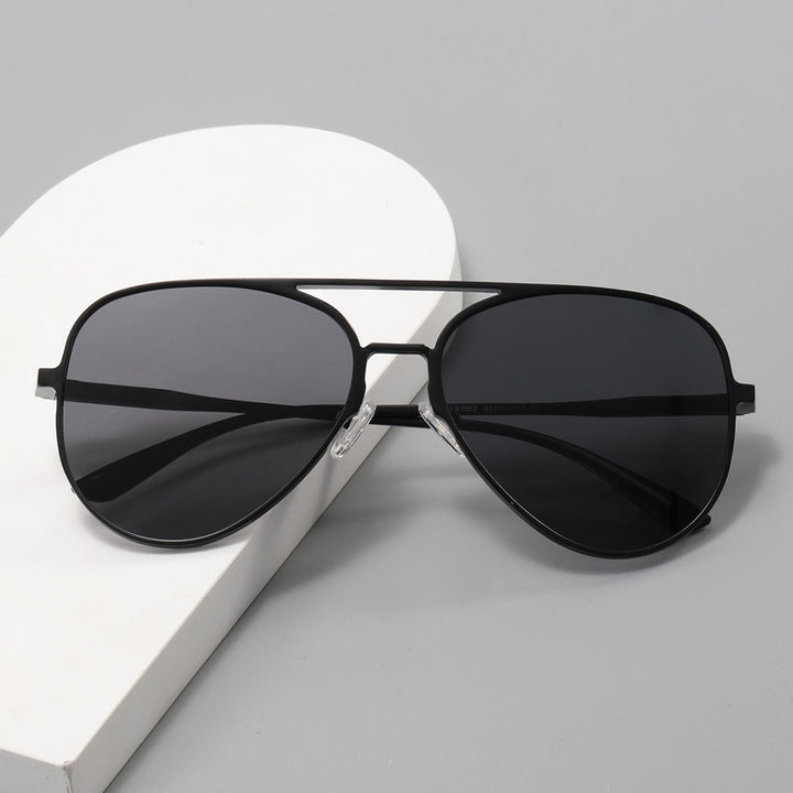 Women’s pilot sunglasses with UV protection and elegant frame Stornfield