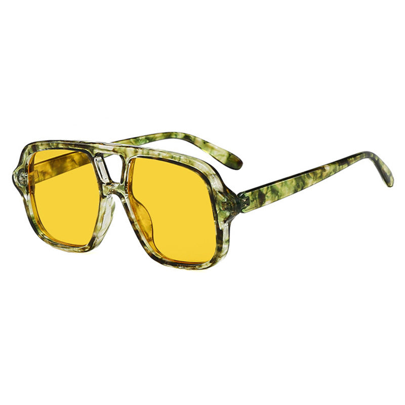 Ladies stylish oversized sunglasses in simple design Stornfield