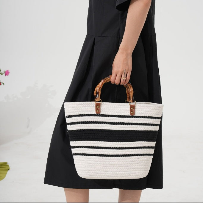 Practical beach bag with bamboo handles Stornfield