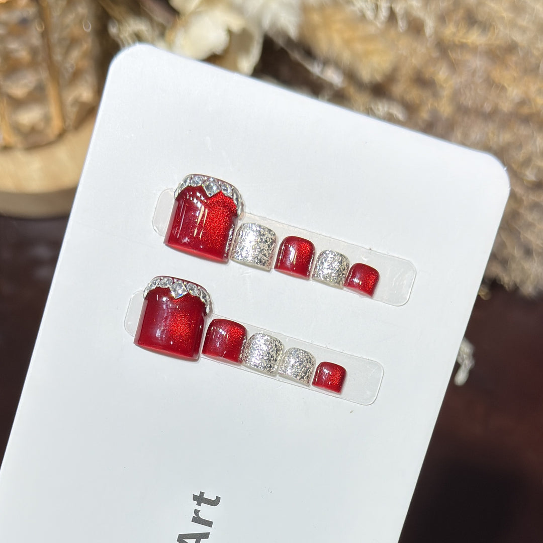 Glamorous Press-On Nail Set with Sparkling Rhinestone Accents Stornfield