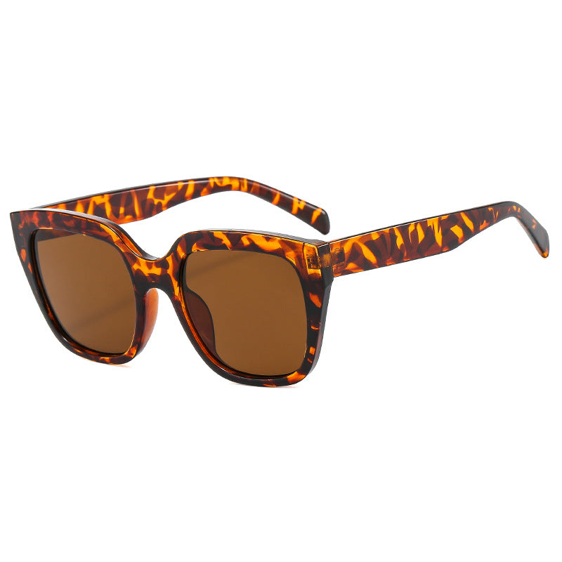 Ladies stylish sunglasses in modern square design Stornfield