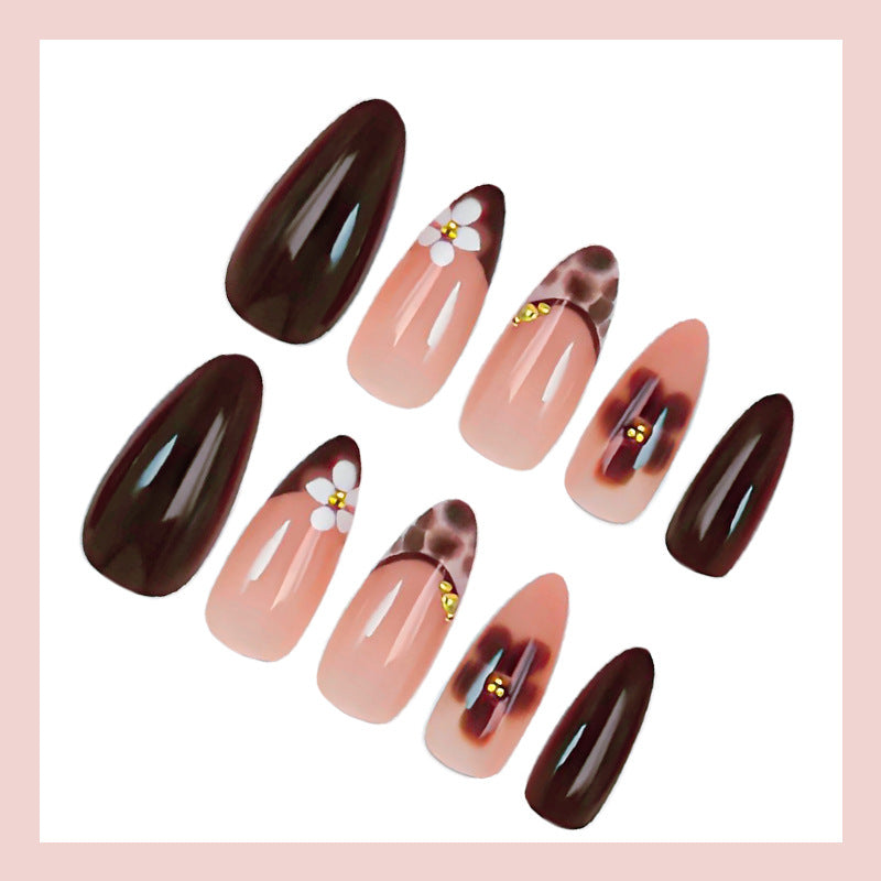 Nail Art Set with elegant and creative designs Stornfield