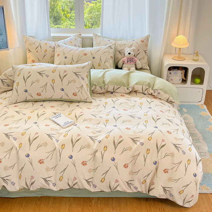 Floral Pattern Comforter Set