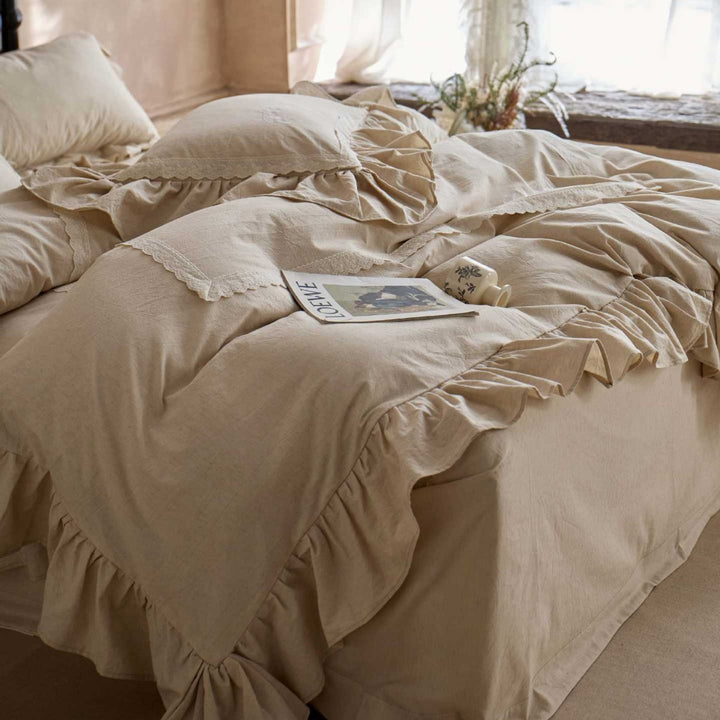 Ruffled Linen-Cotton Duvet Cover Set with Scalloped Lace Panel and Bedskirt