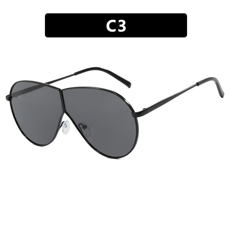 Women's pilot sunglasses with elegant golden frame and blue lenses Stornfield